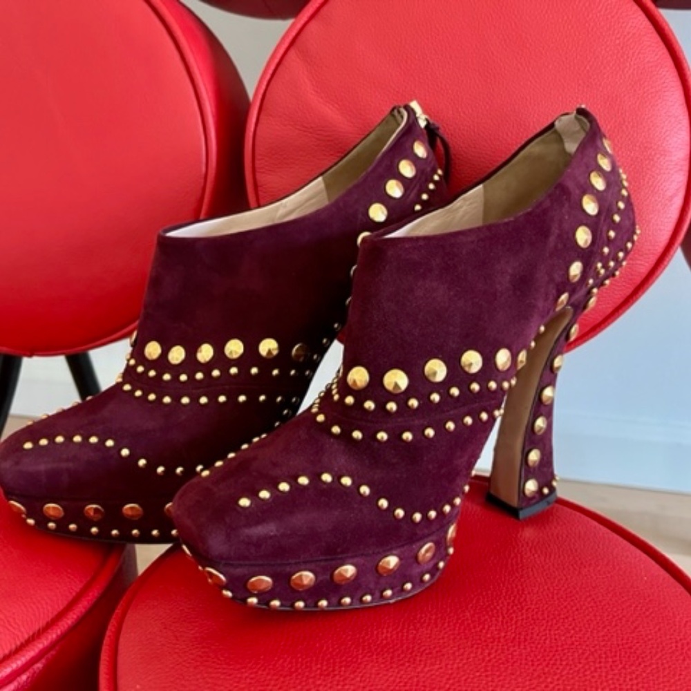 MIU MIU suede studded ankle booties Sz 40 Killer prom heels